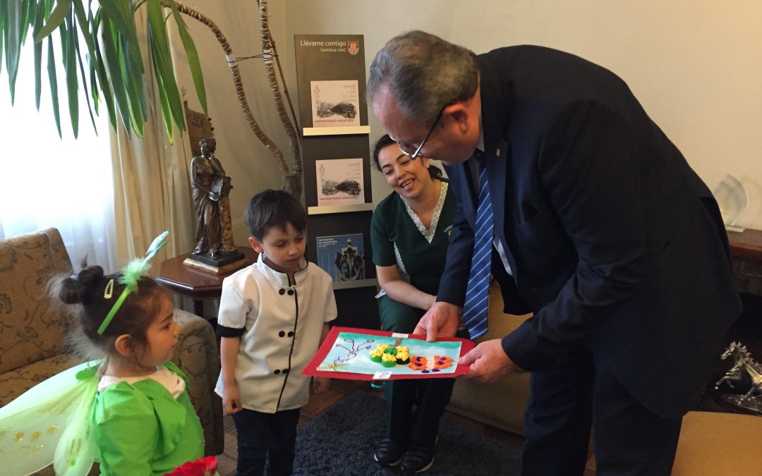 Delegación de Cedín visitó al Rector como parte de sus actividades de aniversario