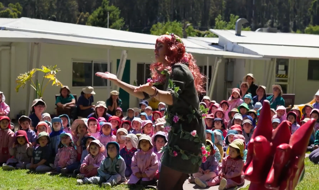 Pequeños Guardianes: Un Compromiso de Amor por la Naturaleza
